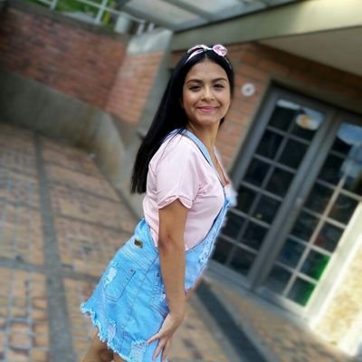 Profile Picture of Evelyn Arango (@EvelynArango7) on Twitter