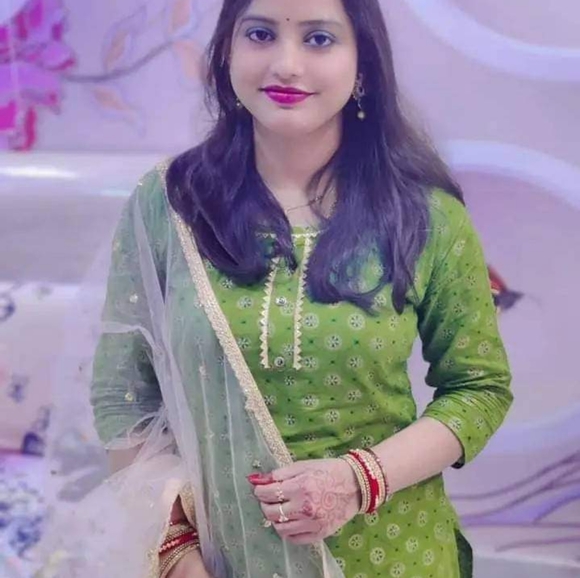 Profile Picture of Sumesh Kumar (@sumeshk14304) on Poshmark