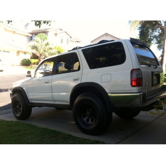 Profile Picture of David Stum (@dastum75) on Poshmark