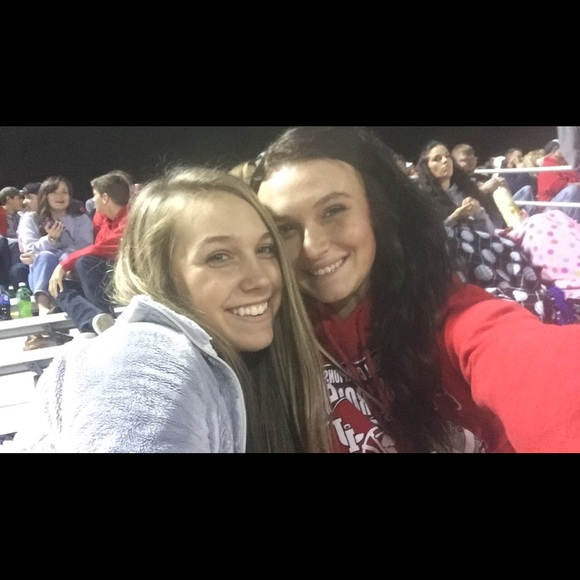 Carissa Lambert - Poshmark Profile Picture of Carissa Lambert (@carissalamberr) on Poshmark