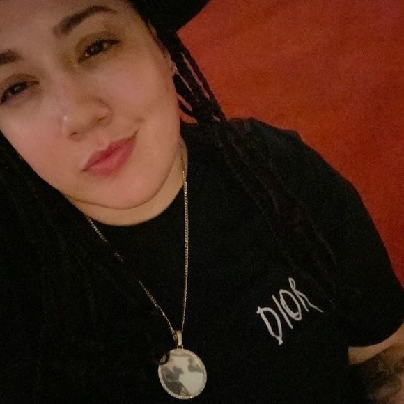 Andrea Poncedeleon - Poshmark Profile Picture of Andrea Poncedeleon (@andr3a21) on Poshmark