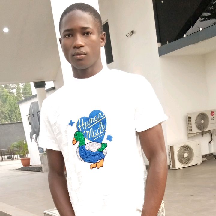 Profile Picture of John (@johnchibuzofranci) on Tiktok