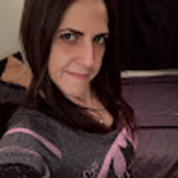 Profile Picture of Christina Pejovski (@njchristina23) on Poshmark