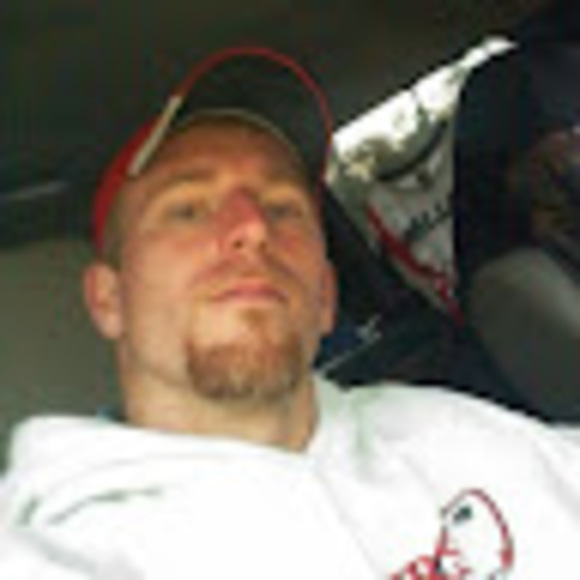 Profile Picture of Benjamin Croft (@bencroft331) on Poshmark