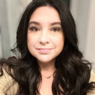 Profile Picture of Crystal Roberts (@crystalroberts) on Instagram