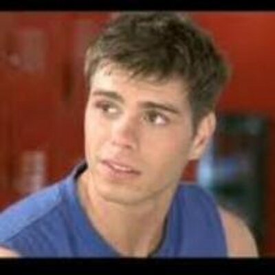 Profile Picture of Albert Roger (@AlbertRoger12) on Twitter