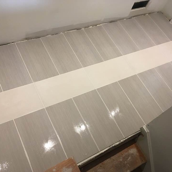 Profile Picture of Luis Vallecillo (@luis_vallecillo) on Poshmark