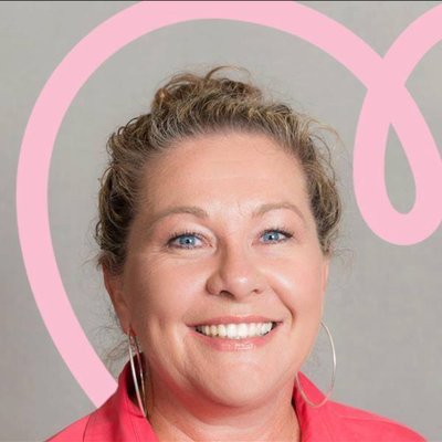 Profile Picture of Nancy Scott (@outbackgirl42) on Twitter