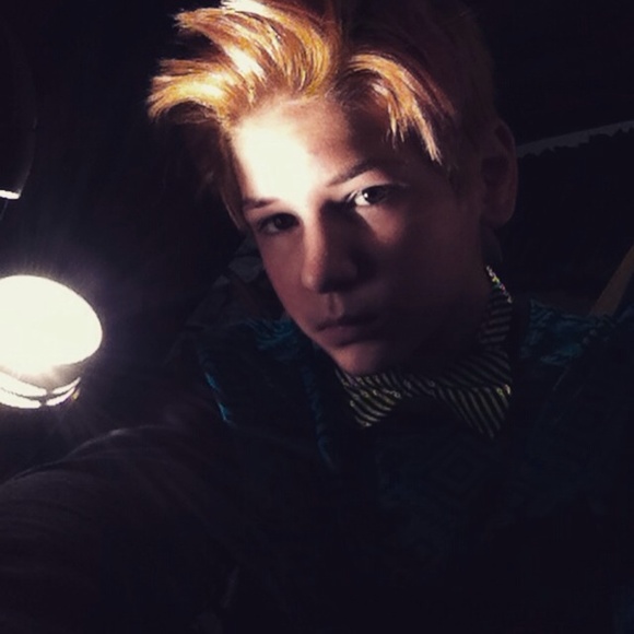 Profile Picture of Deaven Winkleman (@bulletsfash) on Poshmark