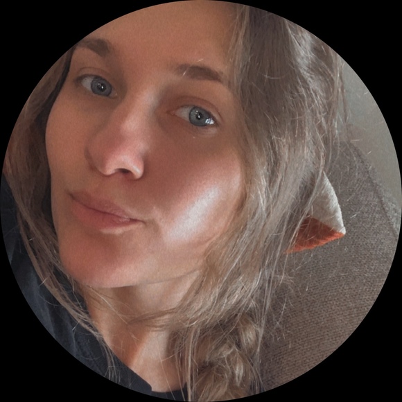 Profile Picture of Jessica Scalise (@jessicascalise7) on Poshmark