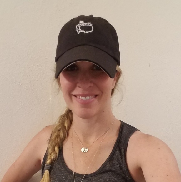 Profile Picture of Leslie Nordmann (@lnordmann) on Poshmark