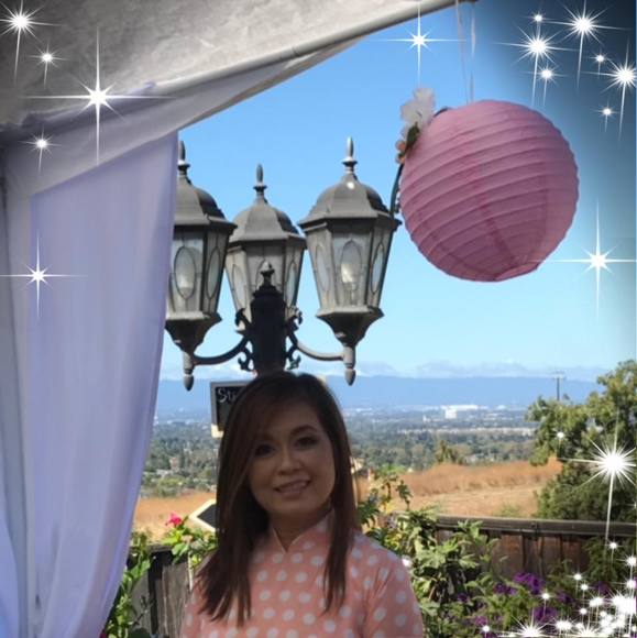 Profile Picture of Ha Dinh (@queen3078) on Poshmark