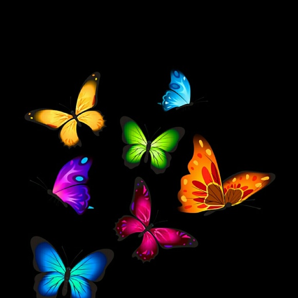 Profile Picture of Kathryn Hambrick (@katsells40) on Poshmark