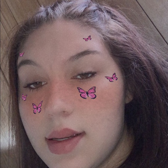 Profile Picture of Mel Boings (@mboings7) on Poshmark