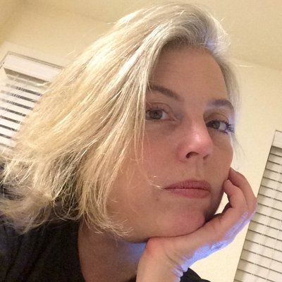 Profile Picture of Barbara Strickland (@beesknees70) on Twitter