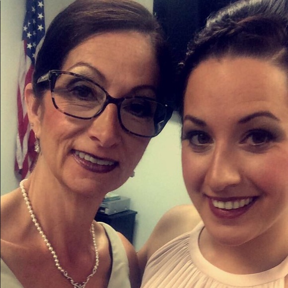 Profile Picture of Kimberly Crandell (@kasunflower) on Poshmark