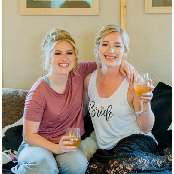 Profile Picture of Kierra Chartier (@kierrachartier) on Poshmark