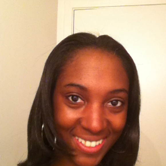 Profile Picture of Equonya Brazan (@ebrazan) on Poshmark