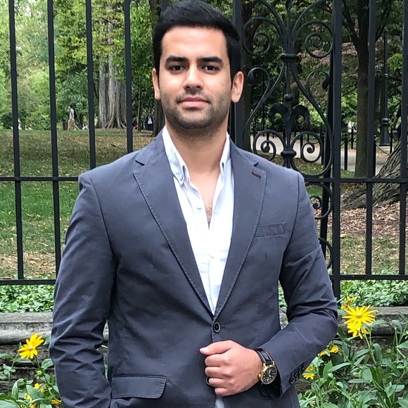Profile Picture of Shahrad Shakerian (@shahrad_s) on Poshmark