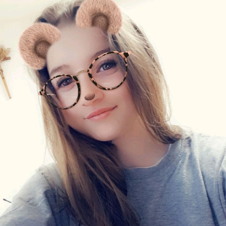 Profile Picture of Alexandra Loebl (@alexandraloebl) on Tiktok