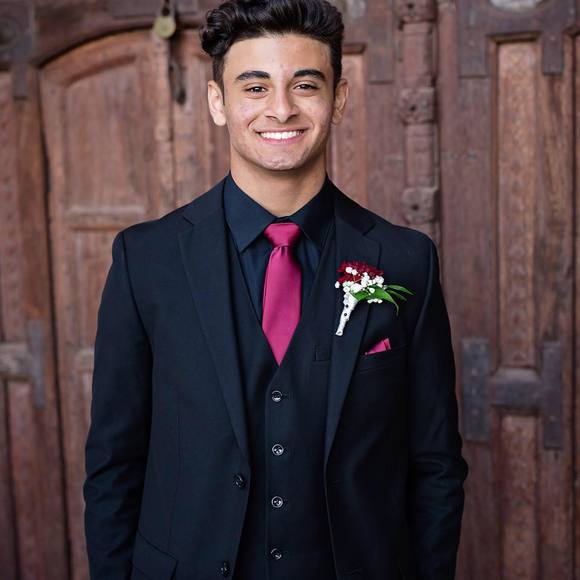 Profile Picture of Andrew Wanis (@awanis) on Poshmark