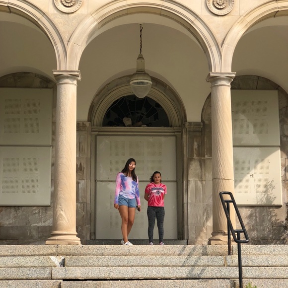 Profile Picture of Bella Totaro (@bella_totaro) on Poshmark