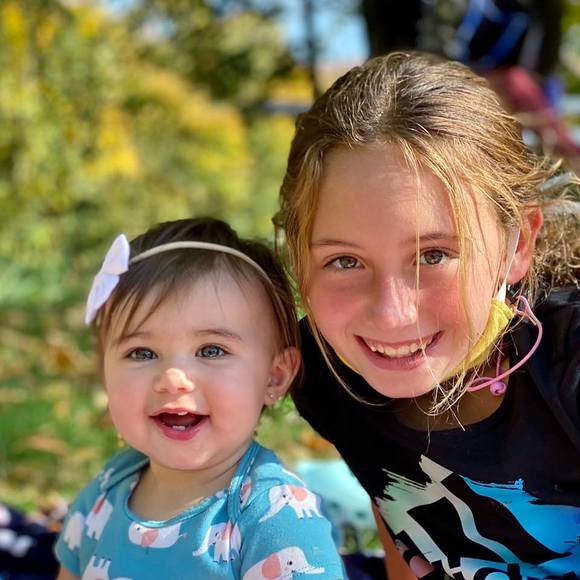 Profile Picture of Diane Hoffay (@dianehoffay) on Poshmark