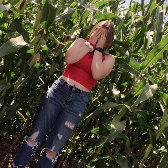 Profile Picture of Kennah Deeley (@kennahdeeley) on Poshmark