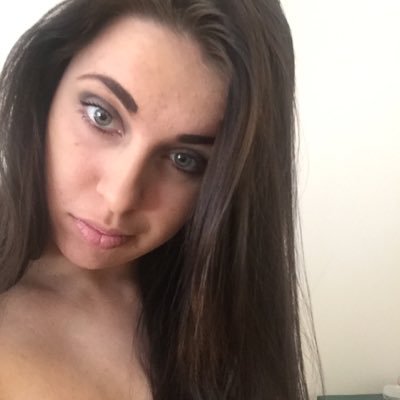 Profile Picture of Sarah Danae (@SarahDanSmalls) on Twitter