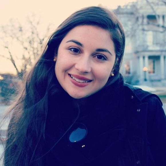 Profile Picture of Camila Agner scheren (@camilaagner) on Poshmark