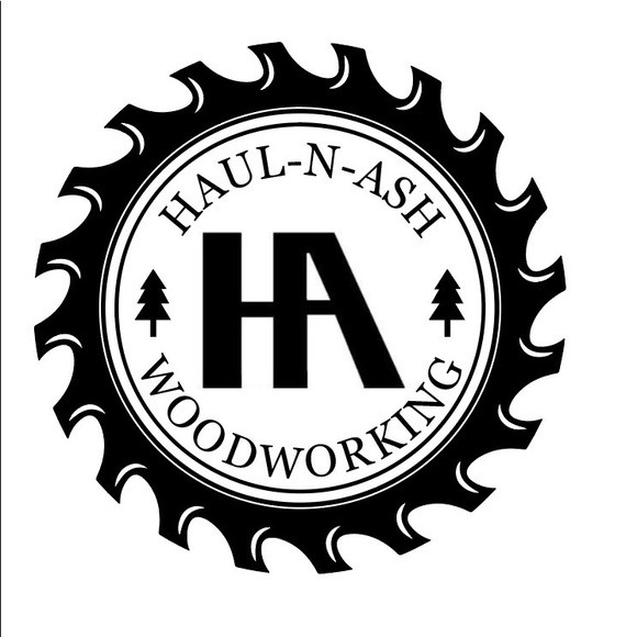 Victoria Ashby - Poshmark Profile Picture of Victoria Ashby (@victoria_ashby) on Poshmark