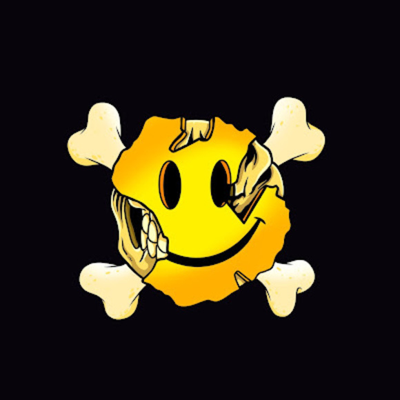 Profile Picture of Miguel Andrillon (@maadmkt) on Poshmark