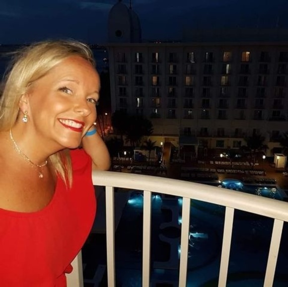 Profile Picture of Francine Gagné (@fcine) on Poshmark