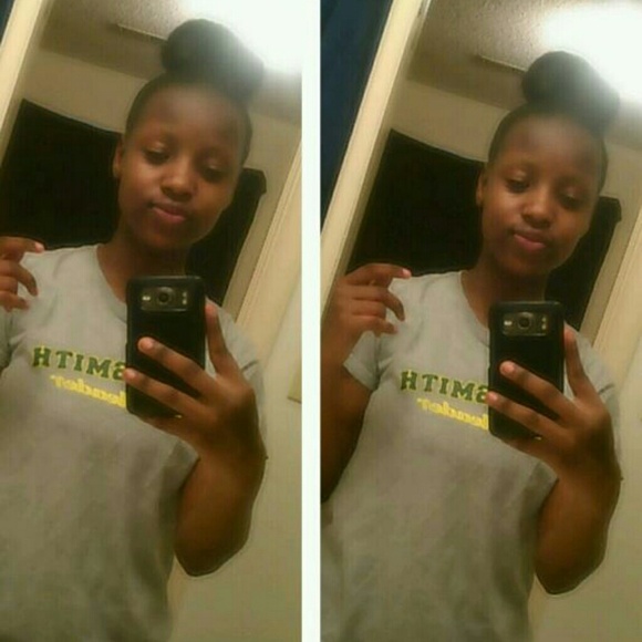 Profile Picture of Makalia Eury (@eurymakalia) on Poshmark