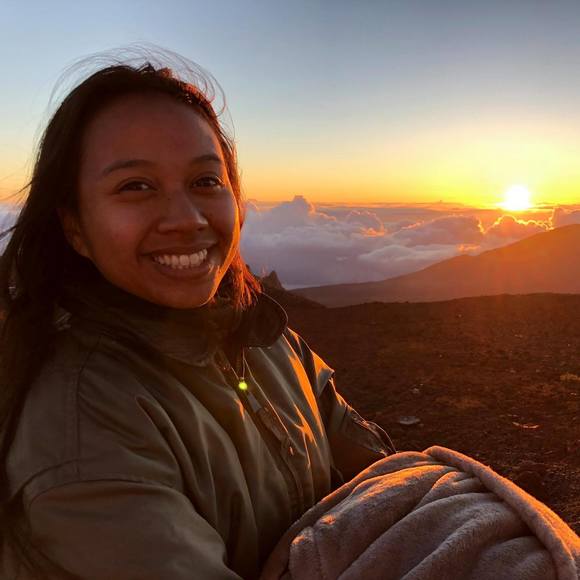 Profile Picture of Lahela Aarona (@lahelaaarona) on Poshmark