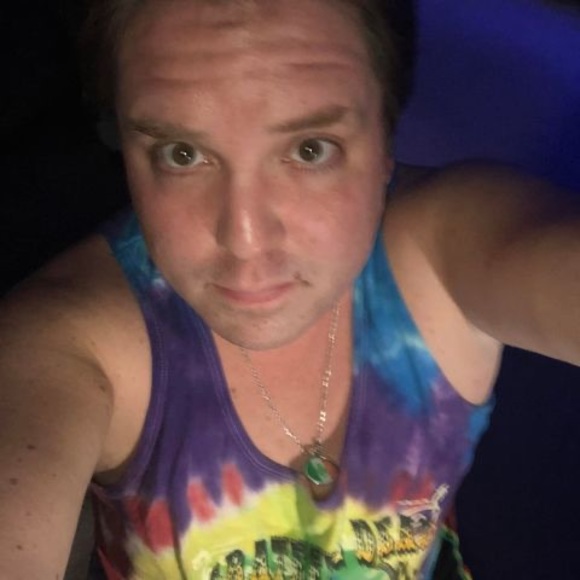 Profile Picture of Danny Gallagher (@dannygallagh619) on Poshmark