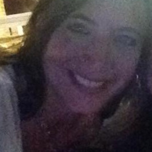 Profile Picture of Stacie Decristoforo (@n0072463) on Poshmark