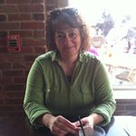 Profile Picture of Julie Scala Raymond (@juliescalaraymond) on Instagram