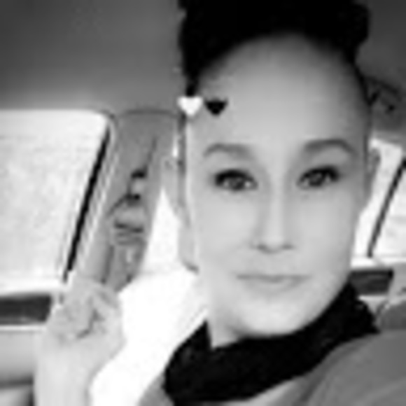 Profile Picture of Crystal Marks (@karmaleighjean) on Poshmark
