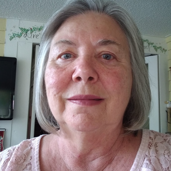 Profile Picture of Kathy Fountain (@katsf654) on Poshmark