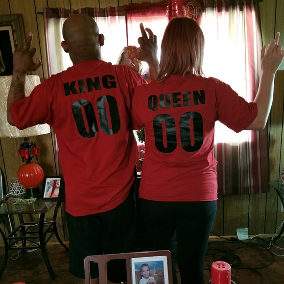 Profile Picture of Kellie Lanthier (@queenkellie31) on Poshmark