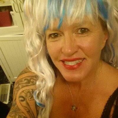 Profile Picture of Sharon England (@sharonengland1) on Twitter