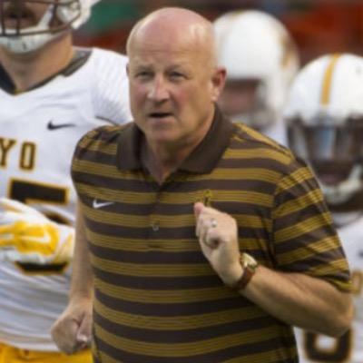 Profile Picture of Faux Craig Bohl (@fauxCoachBohl) on Twitter