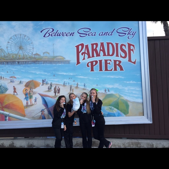 Profile Picture of Abbey Hoogland (@abbey4) on Poshmark