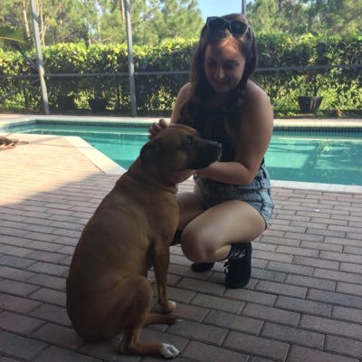 Profile Picture of LYSS (@alyssaferrante) on Twitter