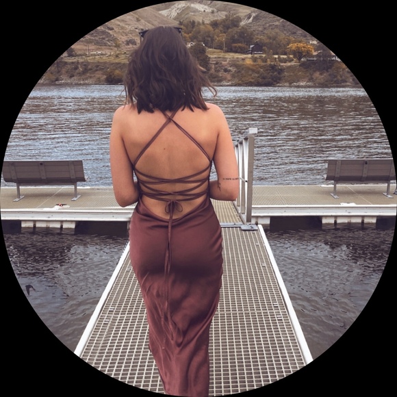 Profile Picture of Carren Axtman (@caxtman) on Poshmark