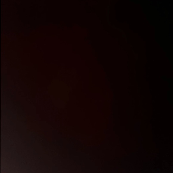 Profile Picture of Victoria Caillouette (@v_caillouette) on Poshmark