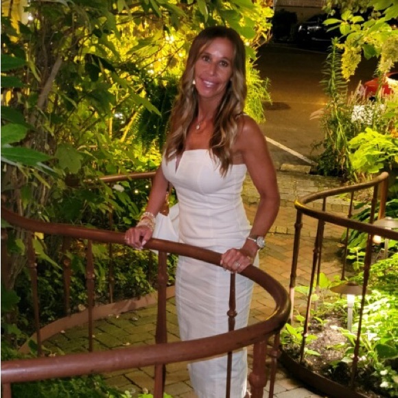 Profile Picture of Carol anne Carpentieri paraskevaides (@cacarp67) on Poshmark