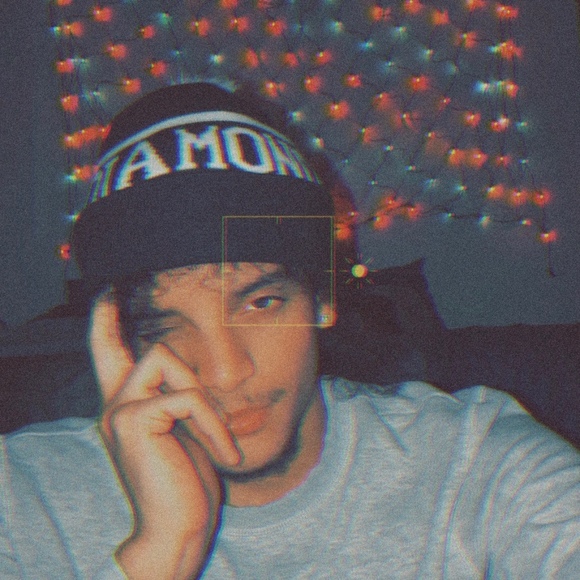 Profile Picture of Kenneth Weston (@kennethweston) on Poshmark