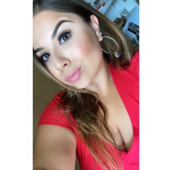 Profile Picture of Miranda Blanco (@mlb1024) on Poshmark